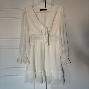 Chic Long Sleeve White Dress